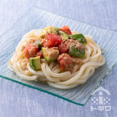 トマトとアボカドのマリネうどん